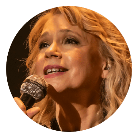 martine-st-clair-productions-martin-leclerc-cabaret-casino-min